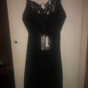 Front cutout black dress